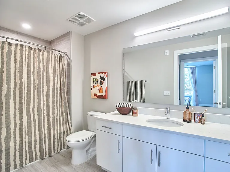 214 Hunt St #306 — Photo 20