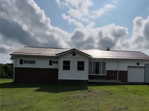 3033 Oneida Valley Rd, Hilliards, PA 16040