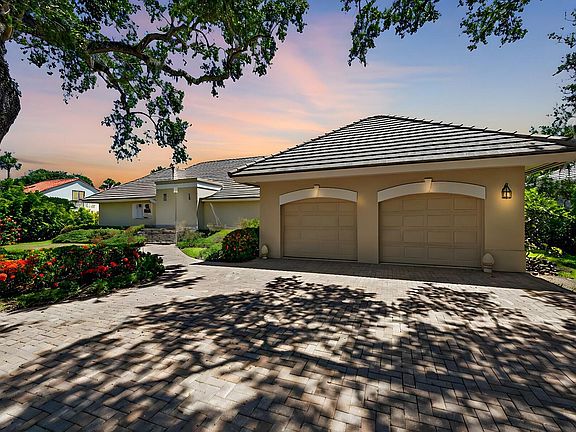 2nd image of 370 Shores Drive