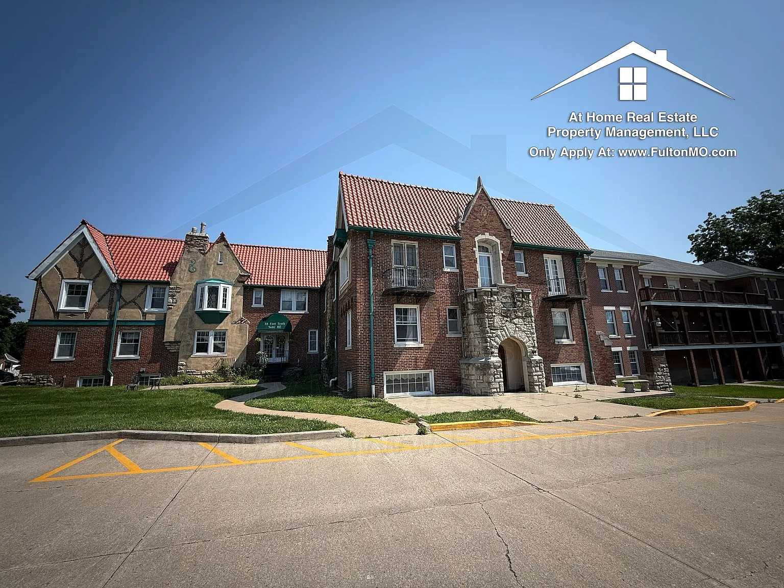 103 East 10th Street Apartment 21 Fulton, MO 65251 — Photo 2