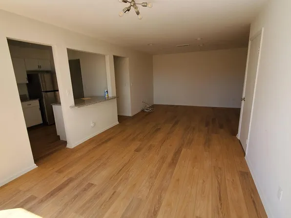 140 Thompson St #14E, East Haven, CT 06511