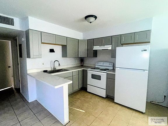 5th image of 602 Scotch St APT 5