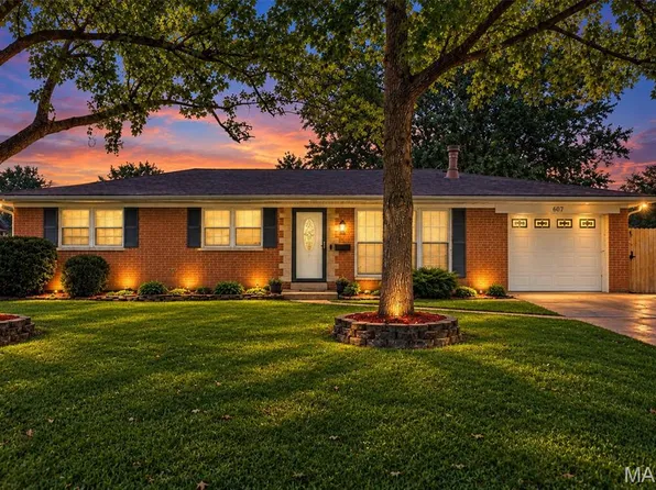 607 S Augusta St, O'Fallon, IL 62269