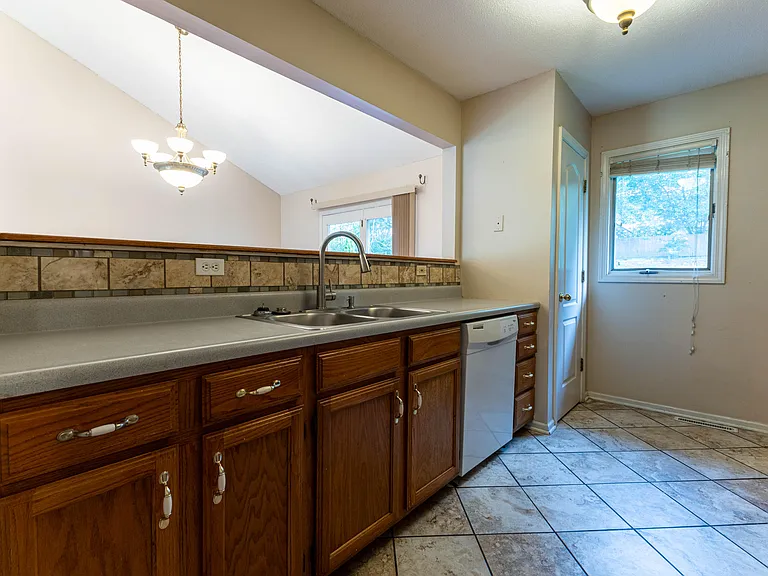 4371 W Southview Dr — Photo 9