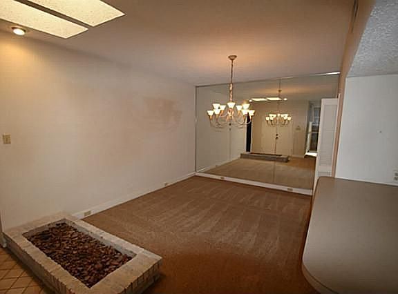 3rd image of 1610 Banbury Ln