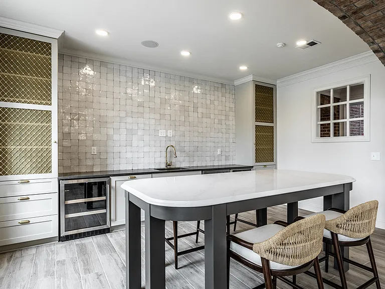 1411 Fairfax Manor Dr — Photo 40