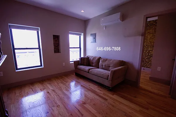 Rented by Meller Maayan S | media 14