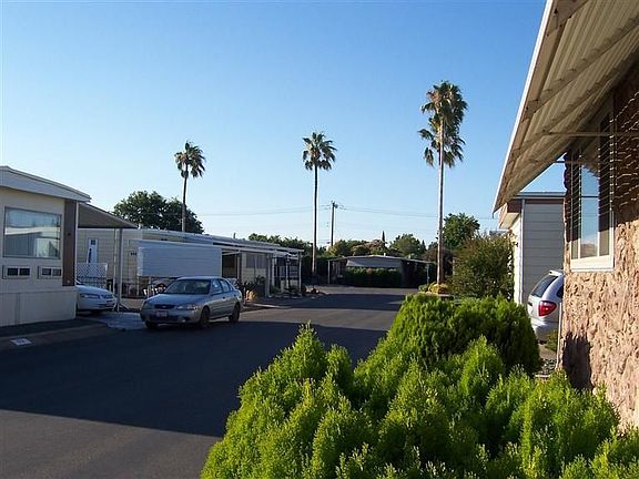 3rd image of 8181 Folsom Blvd Space 196