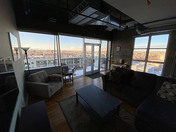 5th image of 2020 Arapahoe St Unit 101