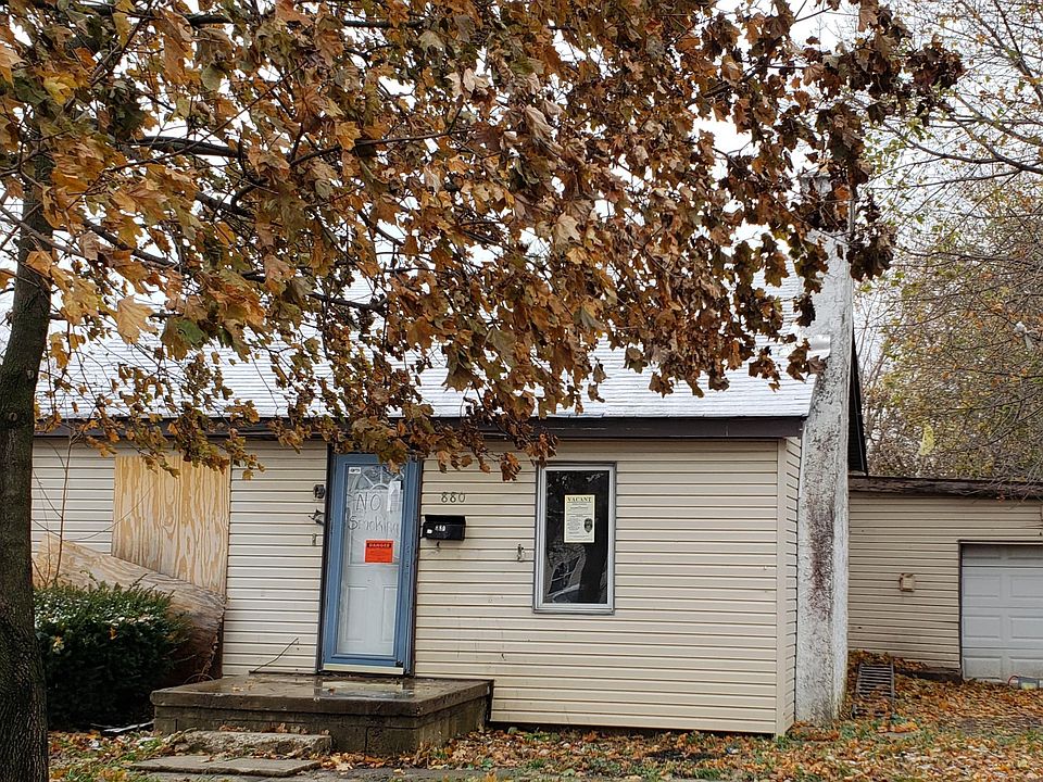 1st image of 880 E North Broadway