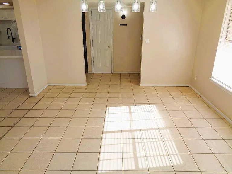 309 Turnstone Dr — Photo 4