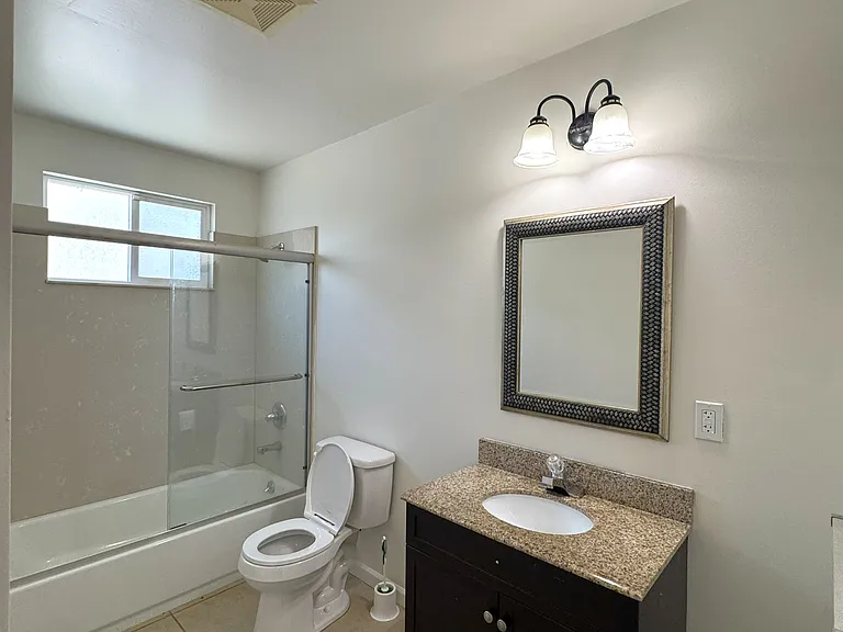 1466 Quesada Ave #2 — Photo 13