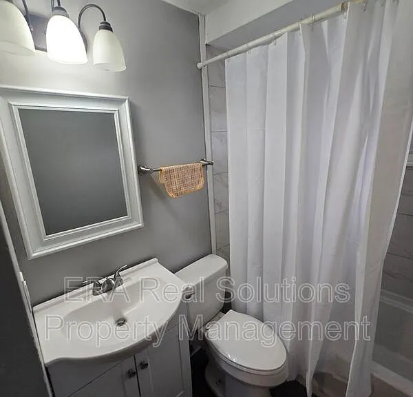 2999 E 11th Ave — Photo 5