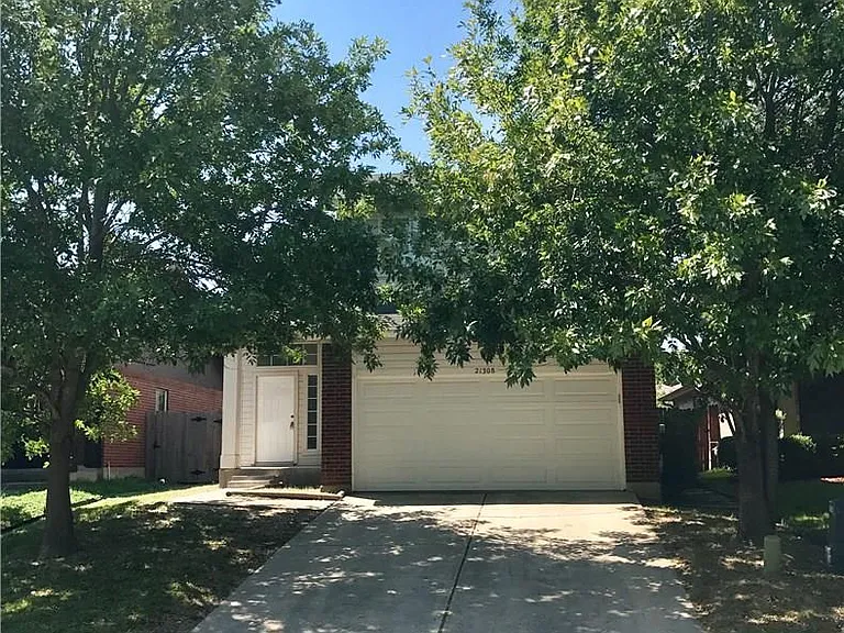 21308 Byerly Turk Dr — Photo 1