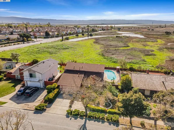 36619 Bridgepointe Dr, Newark, CA 94560