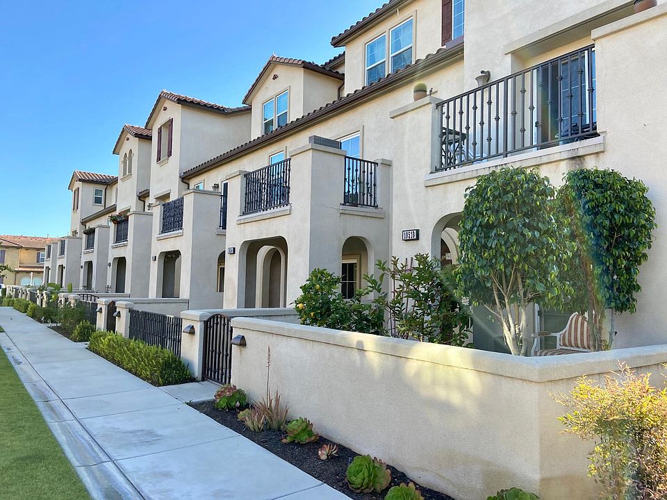1st image of 10421 Cherrylaurel Ct