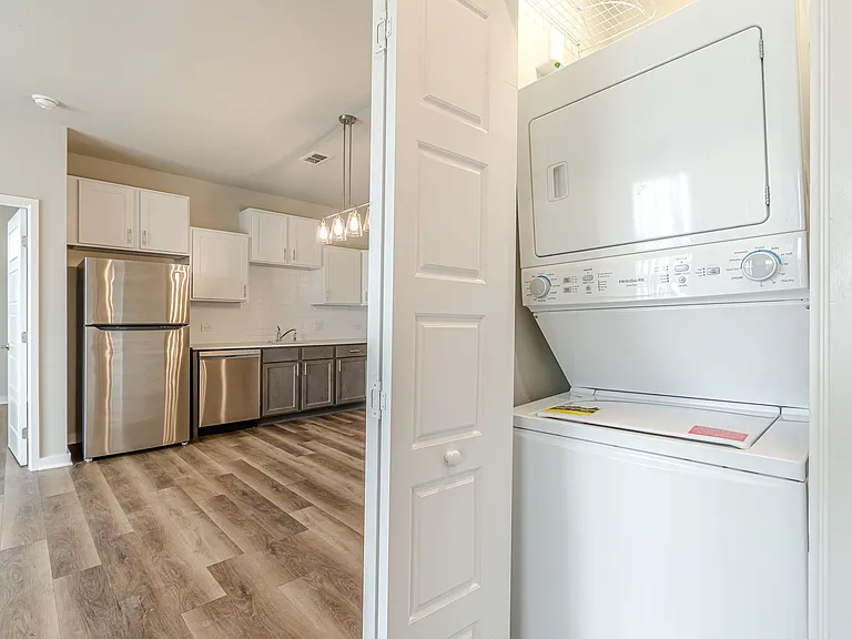 711 S Frio St #1301 — Photo 12
