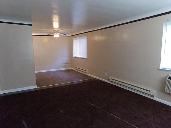 3rd image of 7819 Newbedford Ave