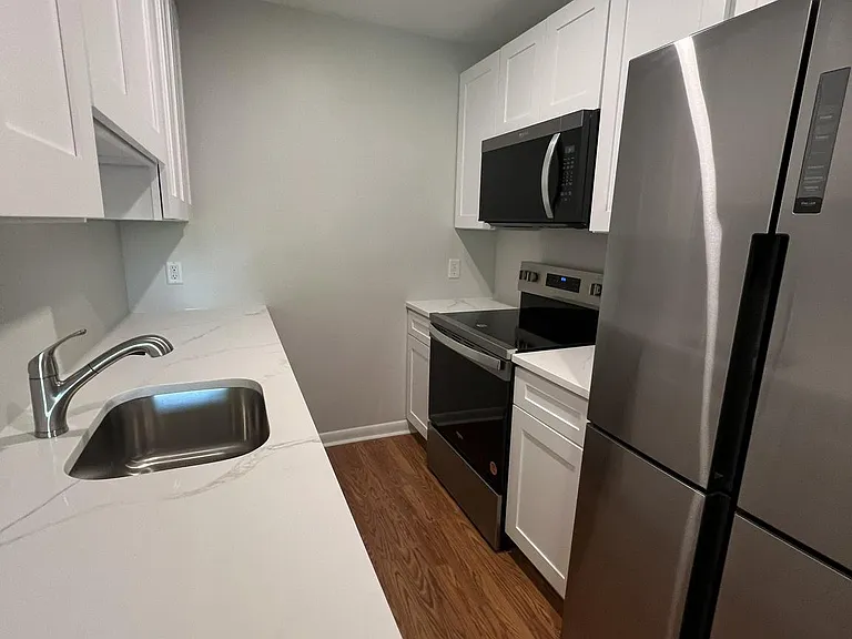 10 James Ct — Photo 6