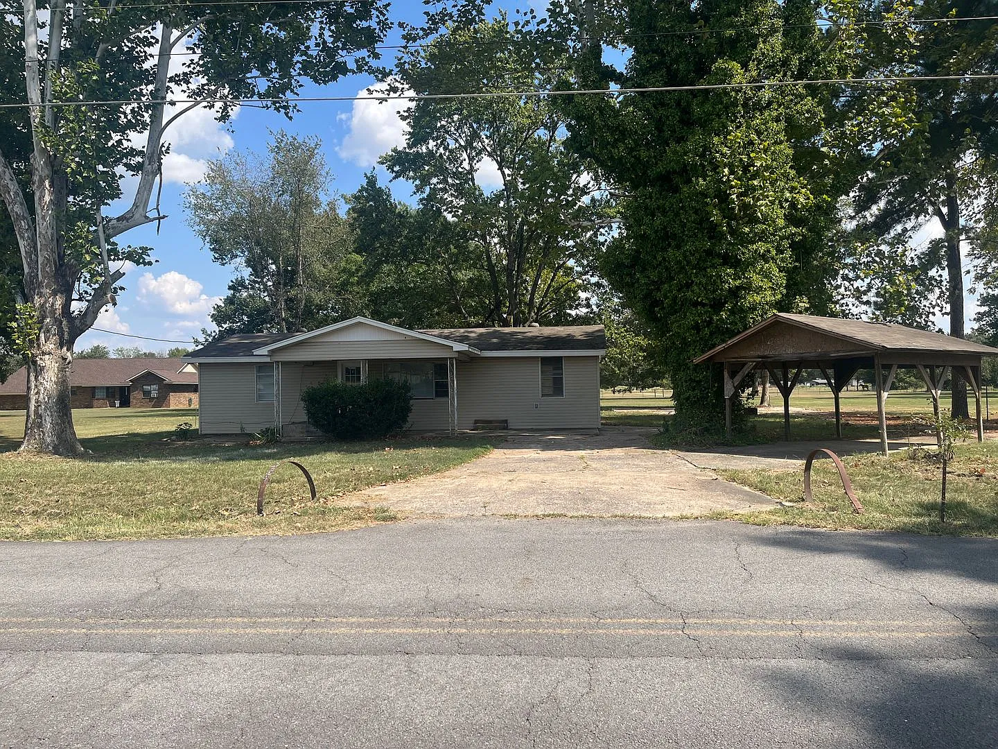 Spacious 3 Bedroom, 2 Bath Country Home Ready for You! — Photo 1