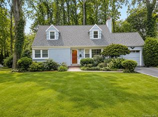 258 Steamboat Road, Great Neck, NY 11024