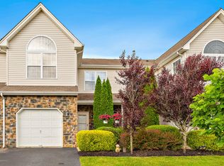 21 Thistledown St, Tinton Falls, NJ