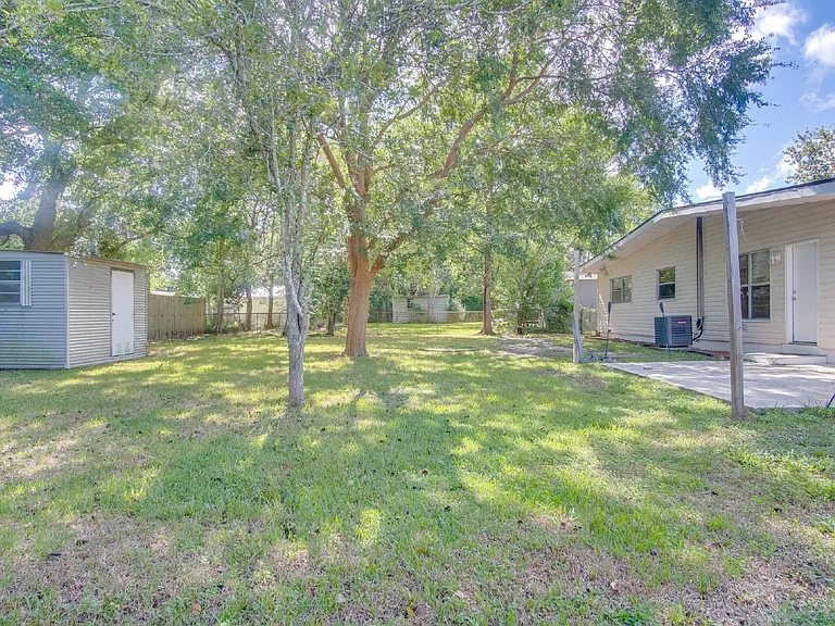 3371 Wellington Rd — Photo 30