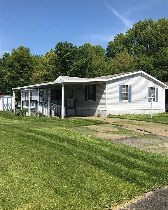 1st image of 17 Dogwood Dr