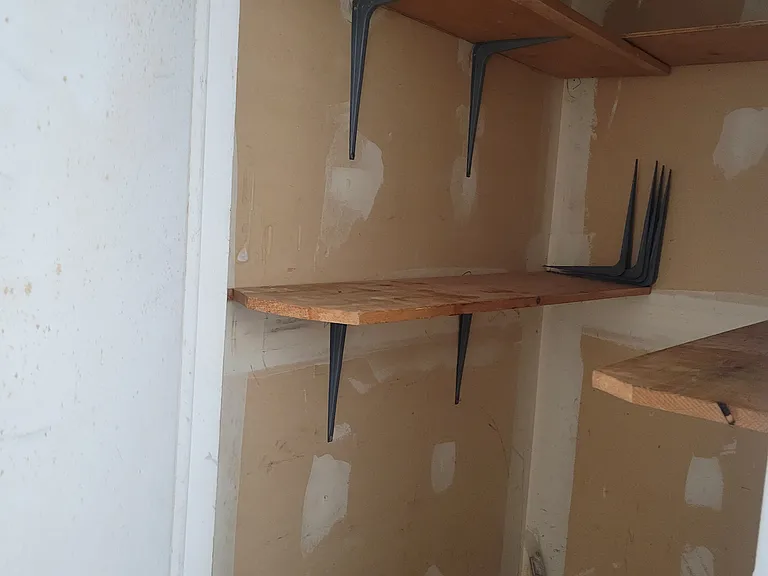 Unit Storage in building pic#2