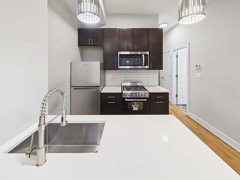 2819 W 25th St #1 — Photo 6