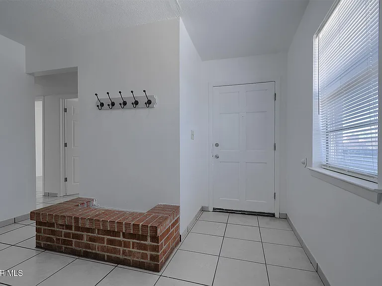3536 E Glen Dr #B — Photo 3
