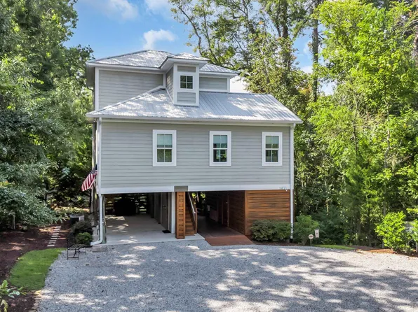 538 S Causeway Rd., Pawleys Island, SC 29585