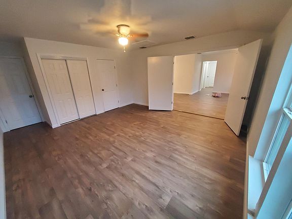 3rd image of 1006 Zarsky Dr