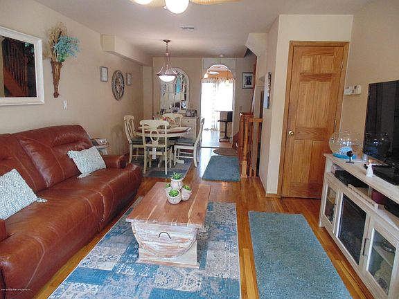 3rd image of 28 Eagan Ave