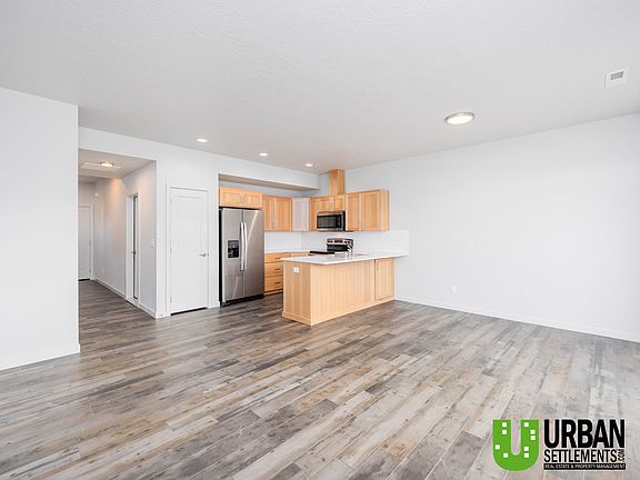 5th image of 224 S Woodlawn Ln #224