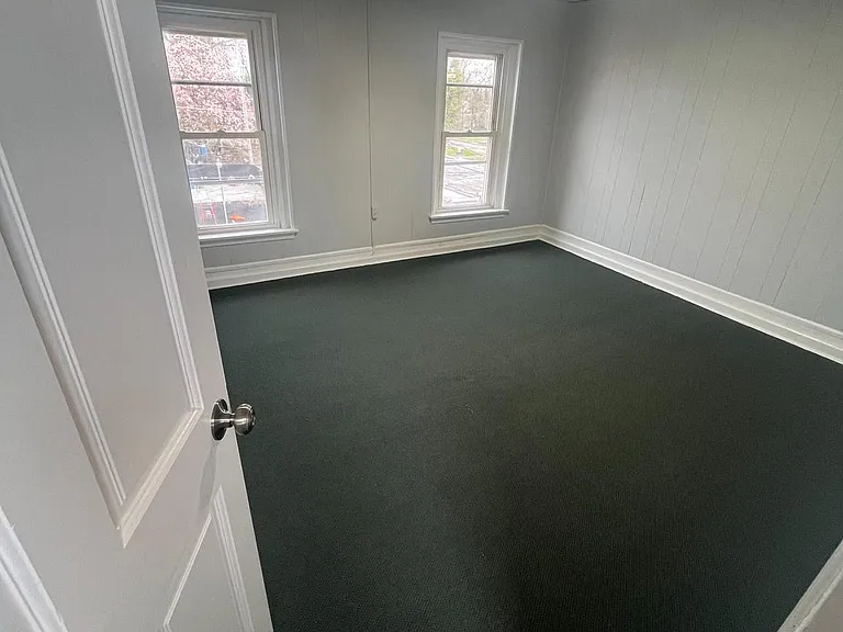 814 Upland St — Photo 18