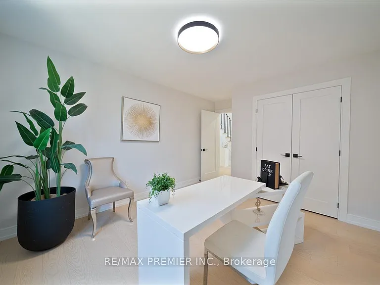 157 Jeanne Dr — Photo 11