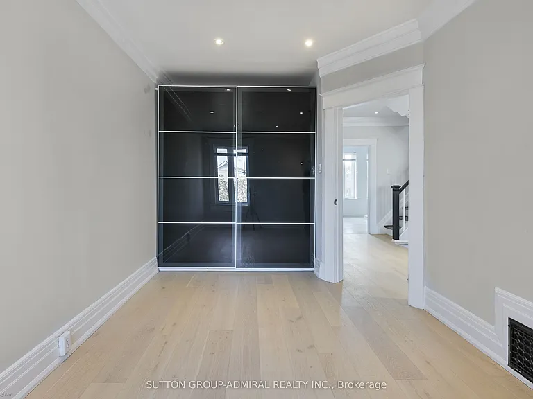 481 Brock Ave #2 — Photo 18
