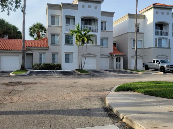 11019 Legacy Ln, Palm Beach Gardens, FL