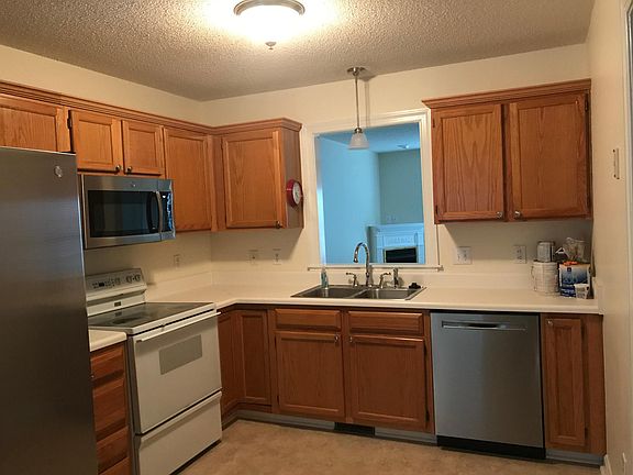 Kitchen - New Stainless Steel Range arriving on 7/8.