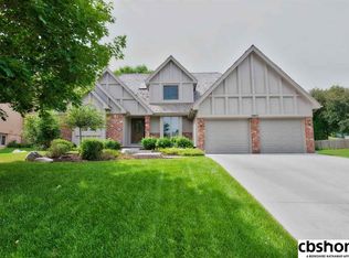 15617 Hickory St, Omaha, NE 68130