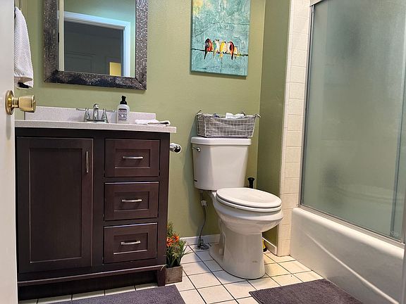 5th image of 461 Dela Vina Ave APT 211