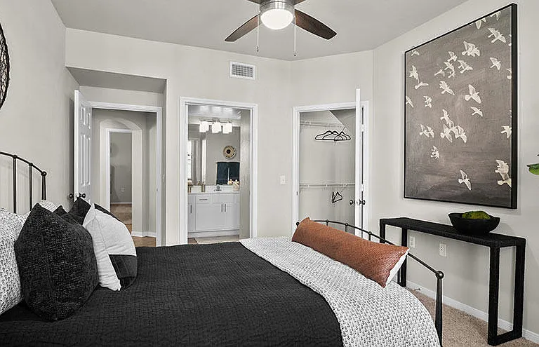 Bala Woods at Kingwood Apartments — Photo 30