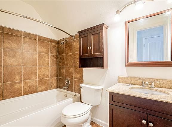 5th image of 3917 W Esplanade Ave N