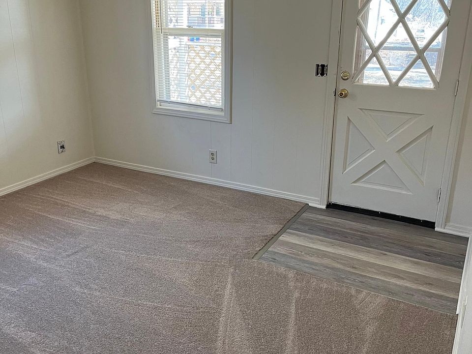 1st image of 814 S Crysler Ave