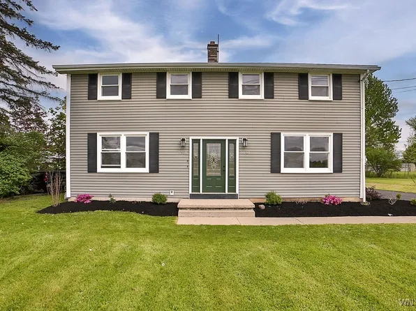 6648 Errick Rd, North Tonawanda, NY 14120
