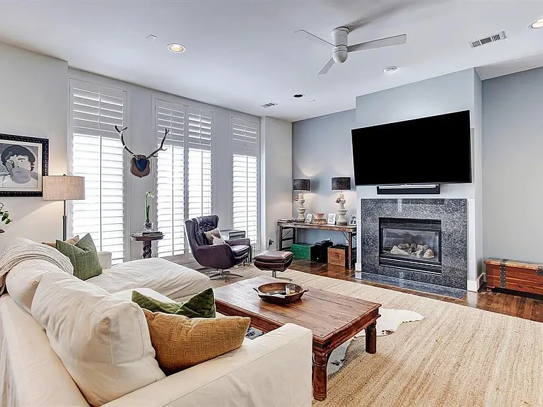 1118 Columbus St #A — Photo 20