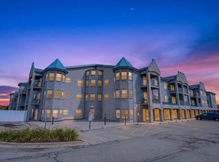 2320 Jackson St UNIT 102, Stoughton, WI 53589