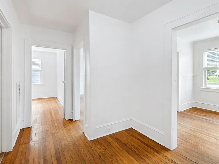 207 E Delafield Ave — Photo 10
