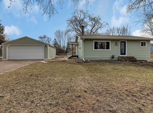7212 Maplewood Dr, Maple Grove, MN 55311